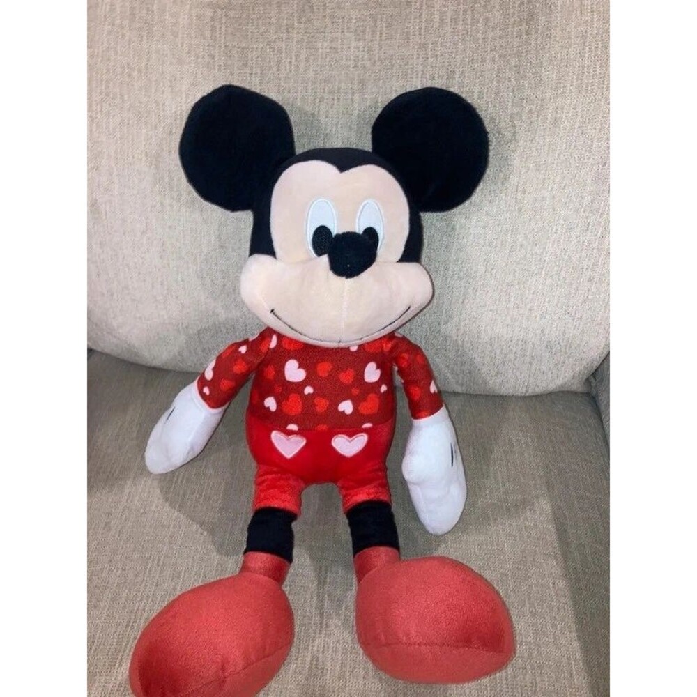 A valentines Mickey Mouse disney disneyland vday
